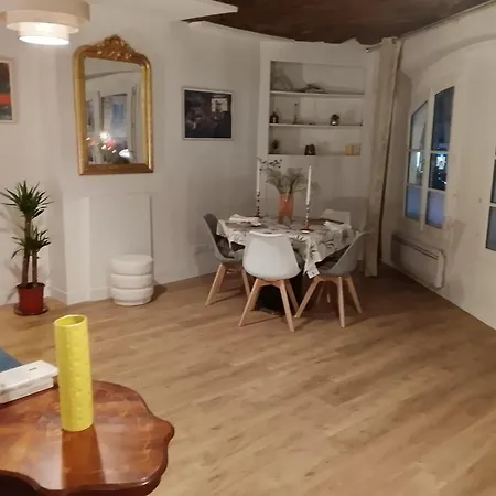 Gare Montoparnasse 2 Mins,,front Metro,gorgeous 2 Bedroom, 76 M2 ,in Center Of St Germain Very Close To Notre Dame Of ,5 Mns Eiffel Tour Appartamento