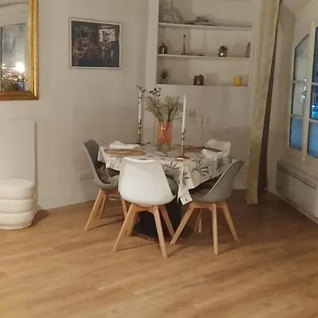 Gare Montoparnasse 2 Mins,,front Metro,gorgeous 2 Bedroom, 76 M2 ,in Center Of St Germain Very Close To Notre Dame Of ,5 Mns Eiffel Tour Parigi