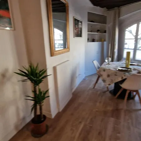 Gare Montoparnasse 2 Mins,,front Metro,gorgeous 2 Bedroom, 76 M2 ,in Center Of St Germain Very Close To Notre Dame Of ,5 Mns Eiffel Tour Appartamento *