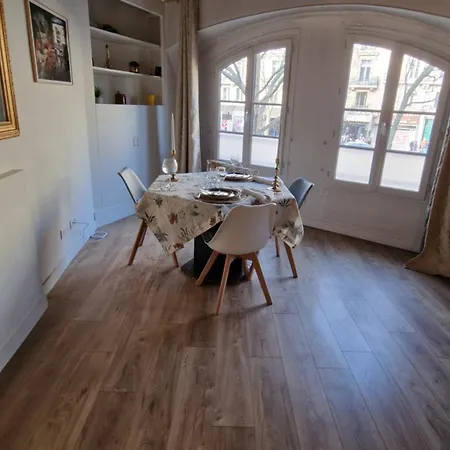 Gare Montoparnasse 2 Mins,,front Metro,gorgeous 2 Bedroom, 76 M2 ,in Center Of St Germain Very Close To Notre Dame Of ,5 Mns Eiffel Tour